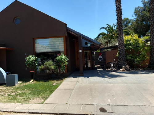 Hermosa Casa En Condominio Santa Sofía - Machalí