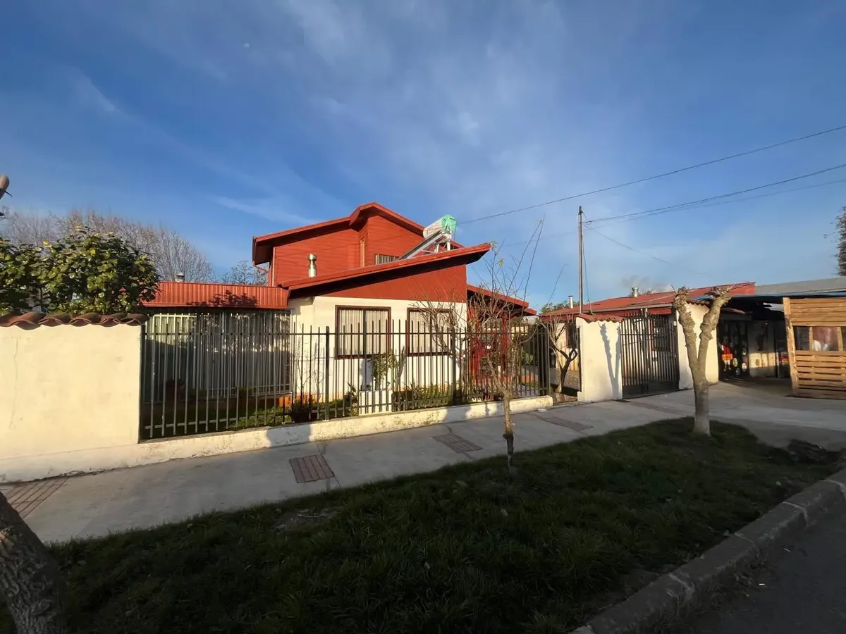Imagen 2 de 28 de Casa En El Centro De Cabrero