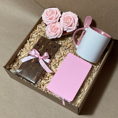 Caja De Regalo Mamá Chocolates Tequila Corralejo Taza Rosas Rosa