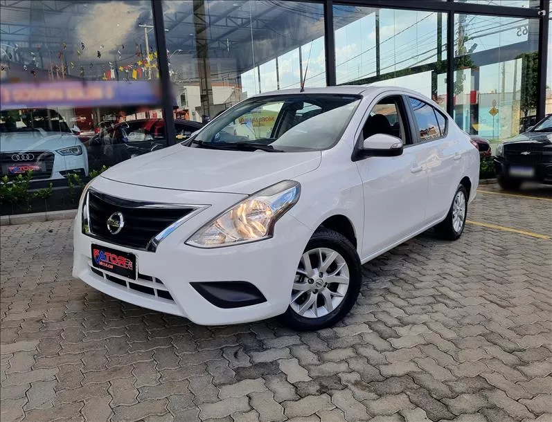 Nissan Versa Versa 1.6 16v Flex sv 4p Xtronic 2020