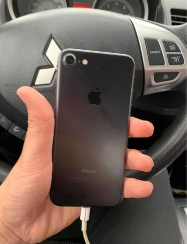 iPhone 7 (Usado)