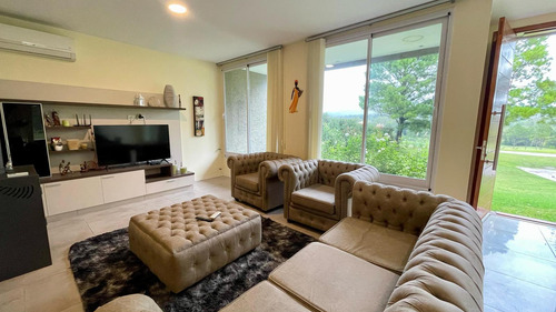 Casa En Venta 2 Dormitorios En Carlos Paz Golf