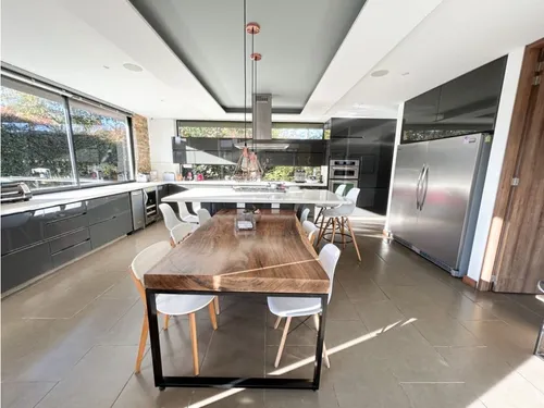 Vendemos Casa Moderna En El Alto De Las Palmas Envigado