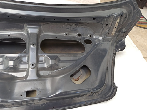 Imagen 6 de 12 de Tapa Baúl Y Moldura Trasera Golpeada Suzuki Dzire 2019