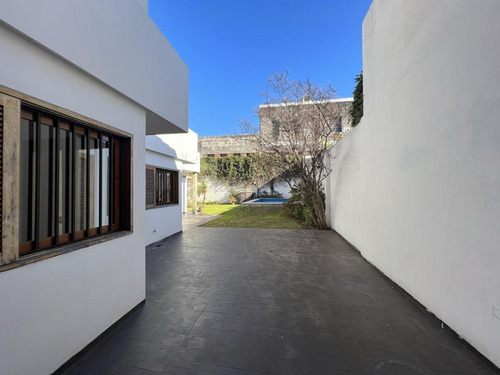 Imagen 13 de 30 de Casa Cuatro Dormitorios Echesortu