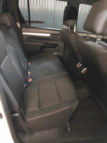 Toyota Hilux 2021 2.8 Cd Srv 177cv 4x4