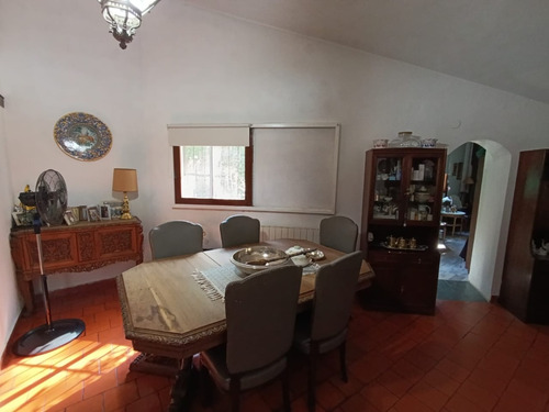 Chalet Sobre El Monte