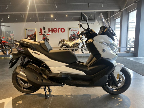 Voge Sr4 Max Pro Maxiscooter Qj Motor Fort 350 Kymco Xtown