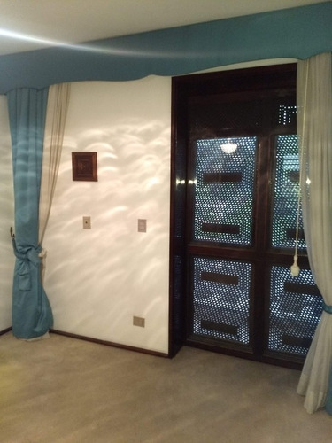 Casa À Venda, 4 Quartos, 1 Suíte, 5 Vagas, Vila Galvão - Guarulhos/sp - 981