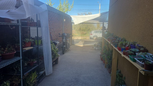 Preciosa Casa Amplia , Patio Techado Con Quincho 4d , 2b