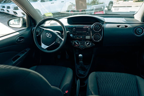 Toyota Etios 1.5 4p Xs 6mt 2018