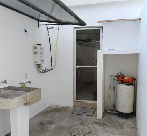 Casa En Venta, Parque Arrayanes, Guadalajara, Rh*