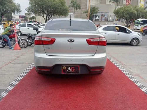 Kia Rio SUMMA UB EX 1.4 AT