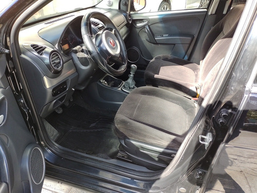 Imagen 6 de 15 de Fiat Grand Siena 1.4 Attractive 87cv C/pack Seguridad 2014