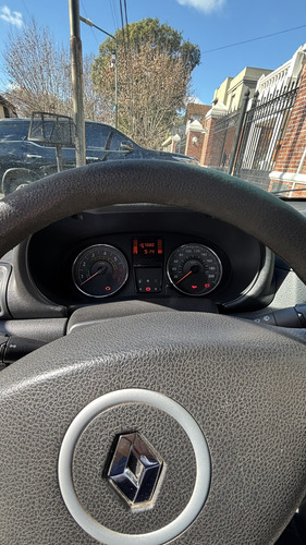 Renault Clio 1.2 Mio Confort Plus Abs Abcp