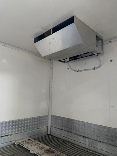 Imagem 14 de 15 de Sprinter 311 2016 Baú Refrigerado Completa Único Dono!