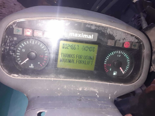 Imagen 2 de 23 de Autoelevador Diesel Maximal 2,5tn Torre Triple C/desplazador