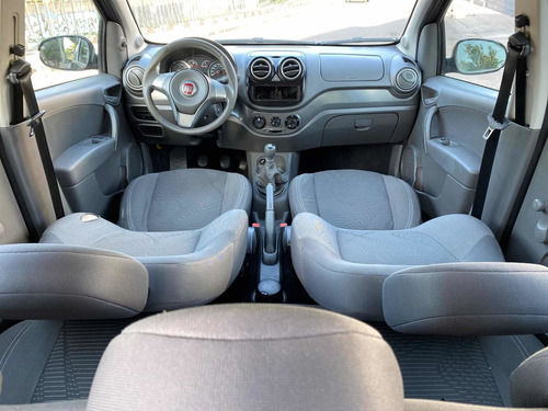 Imagen 5 de 6 de Fiat Palio 2012 1.4 Attractive Active C/alarma