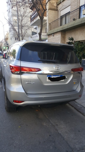Toyota Sw4 2.8 Srx 177c Mt 4x4 7as 2018