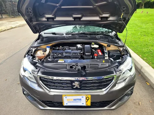 Peugeot 301 Allure