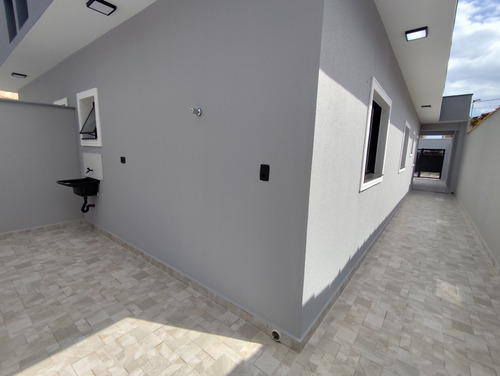Casa Para Venda Em Mongaguá