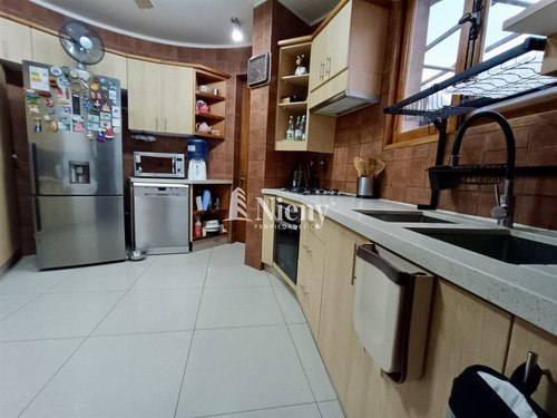 Casa Venta 3 Suites/ 4 B Más Serv./carlos Silva Vildósola