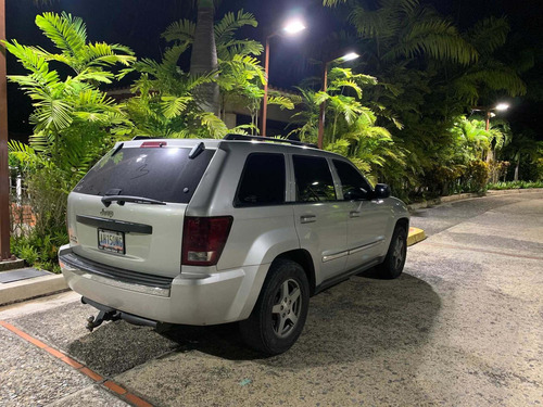 Toyota Meru Prado 4x4