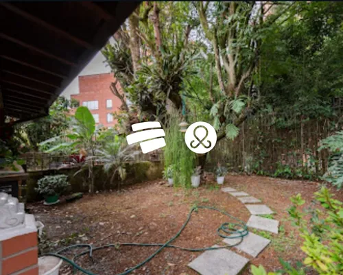 Casa En Venta En El Poblado, Loma De Los Balsos