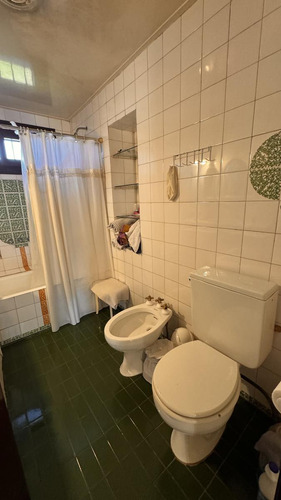 Importante Casa A Reciclar En Excelente Lote De 820 M²