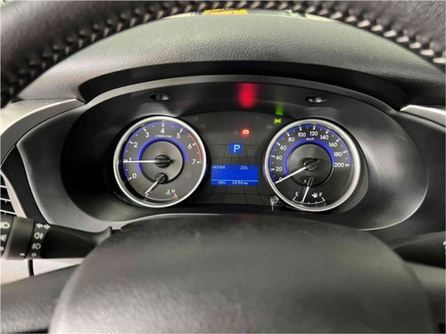 Toyota Hilux 2.7 SR 4X2 CD 16V FLEX 4P AUTOMÁTICO