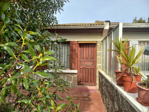 Comoda Casa En Algarrobo, Sector El Canelo