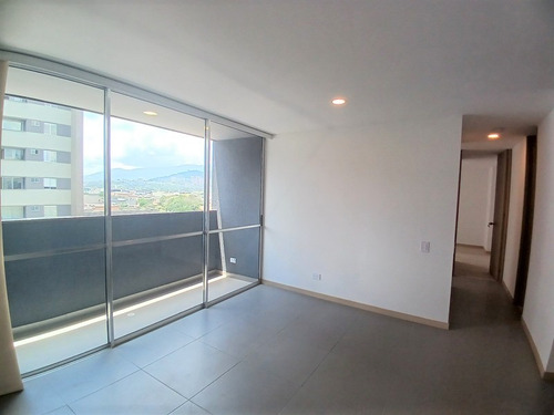 Apartamento En Arriendo Ubicado En Medellin Sector Guayabal (22112).