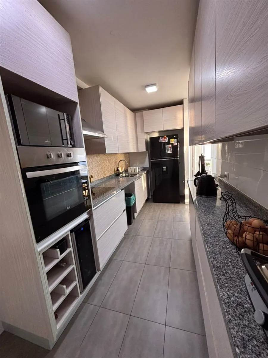 Imagen 5 de 11 de Departamento En Venta De 4 Dorm. En Iquique