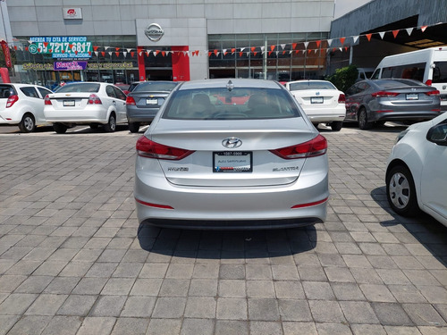 Imagen 4 de 7 de Hyundai Elantra 2018 2.0 Gls Premium At