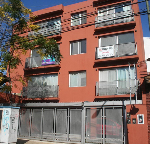 Departamento  En Venta Ubicado En Lomas De San Isidro, San Isidro, G.b.a. Zona Norte
