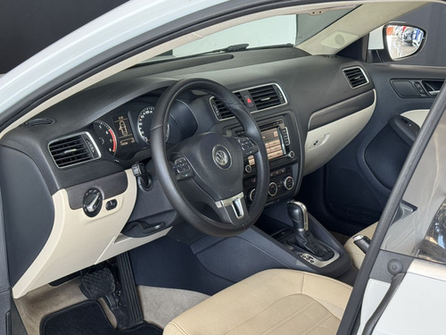 Volkswagen Jetta JETTA Highline 2.0 TSI 16V 4p Tiptronic