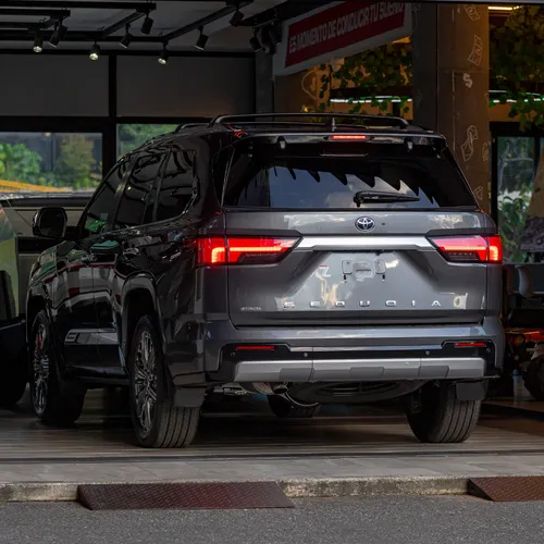 Toyota Sequoia Capstone 3.5