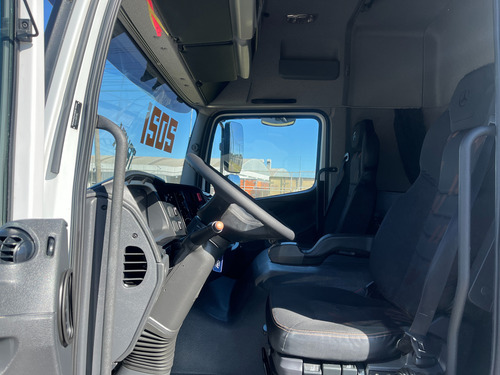 Mb Atego 2426 Ano 2021/21 - Mercedes Benz - Truck 6x2 - Baú