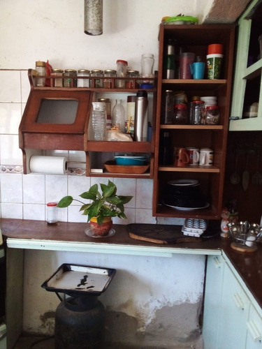 Remax Vende Casa En Barrio Las Palmas