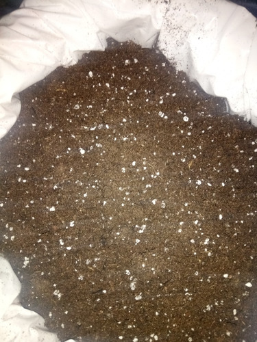 Turba Sphagnum +perlita Sustrato 70lts Huerta Plantin Maceta