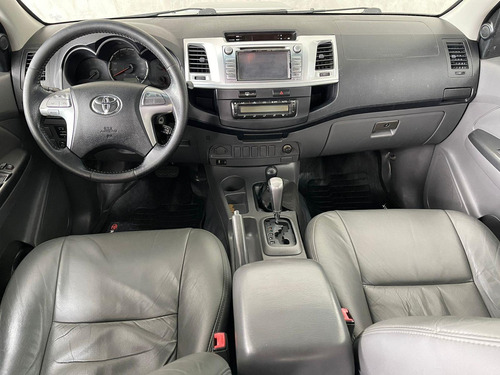 Imagem 12 de 14 de Toyota Hilux Cabine Dupla Hilux 3.0 Tdi 4x4 Cd Srv Diesel A