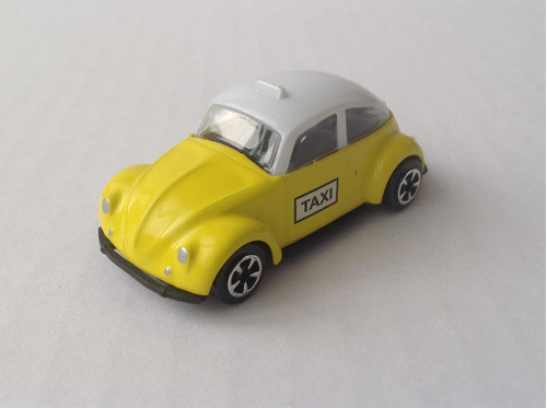 Carro A Escala 1:64 Volkswagen Bettle Gashaball Usado