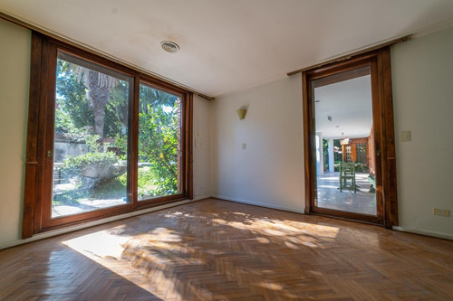 Imagen 21 de 30 de Venta / Alquiler - Imponente Casa En La Lucila Partido De Vicente Lopez - A Metros Del Río