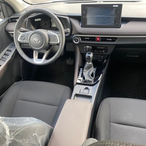 Imagen 5 de 10 de Toyota Yaris E 2023