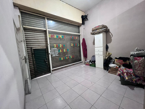 Imagen 10 de 12 de Venta De Local, Zona Comercial, Caseros. Permuta!