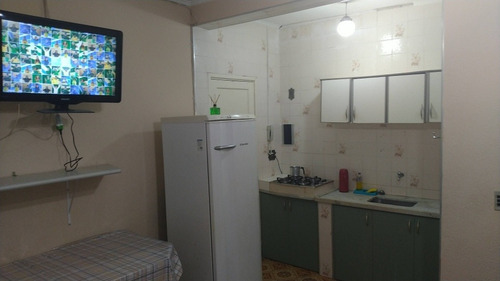 Imagem 9 de 12 de Aluguel De Kitnet. Temporada E Avulso. R$ 80,00