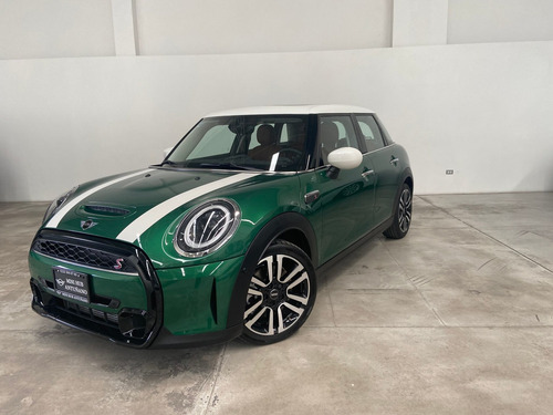 Imagen 3 de 15 de Mini Cooper 2022 Classic 5 Puertas At