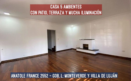 Venta Casa 5 Ambientes Castelar Terraza Cochera