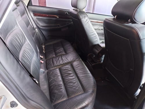 Audi A4 2.8 V6 30v