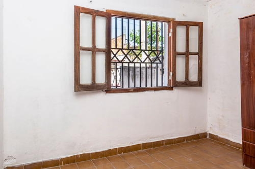 Casa 6 Dormitorios Venta Villa Lavalle